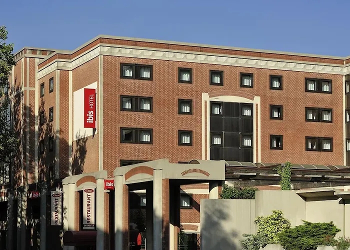 Ibis Centre Gares 3*