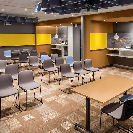Отель Ibis Centre Gares 3*