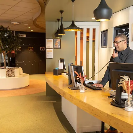 Отель Ibis Centre Gares Лилль