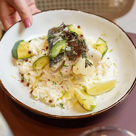 Ibis Centre Gares 3*