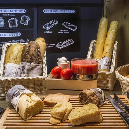 Ibis Centre Gares 3*