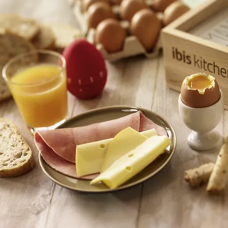 Ibis Centre Gares Hotel Lila