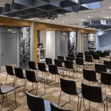 Ibis Centre Gares 3*