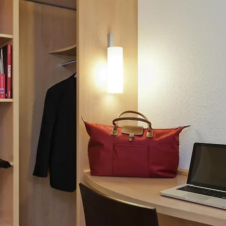 Ibis Centre Gares Hotel