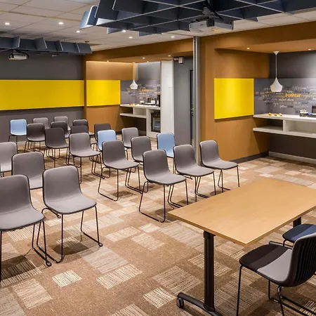 Ibis Centre Gares Отель 3*