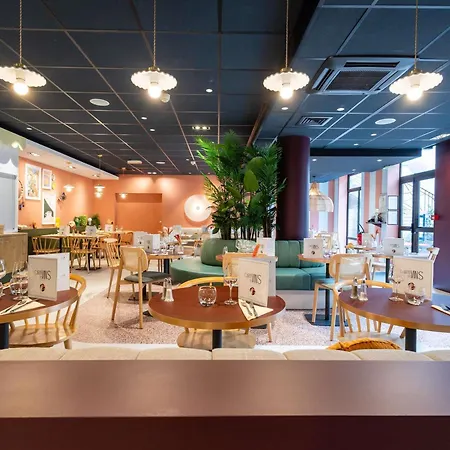 Ibis Centre Gares Hotel 3*
