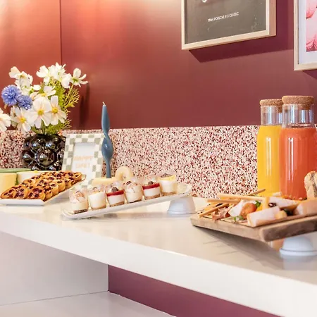 Ibis Centre Gares Hotel 3*