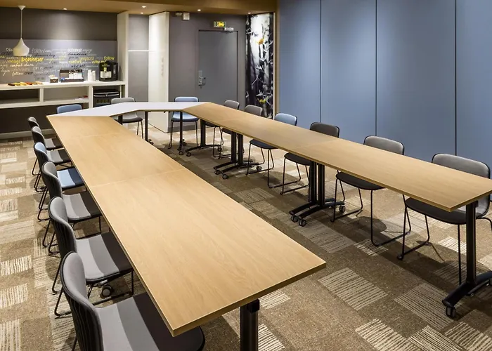 מלון Ibis Centre Gares ליל