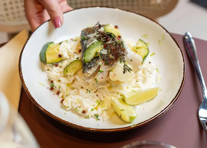 Ibis Centre Gares 3*