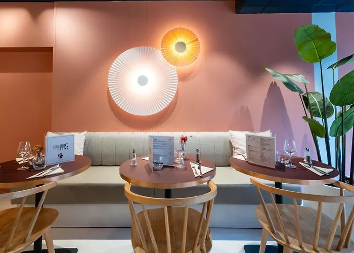 Ibis Centre Gares Hotel 3*