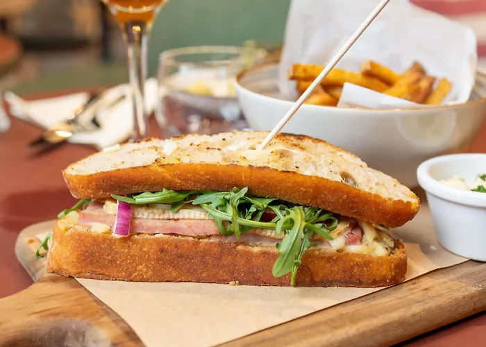 Ibis Centre Gares Отель