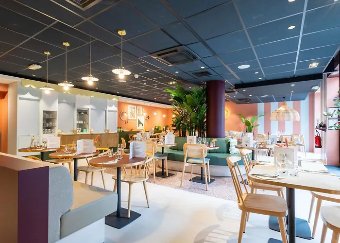 Ibis Centre Gares Лилль