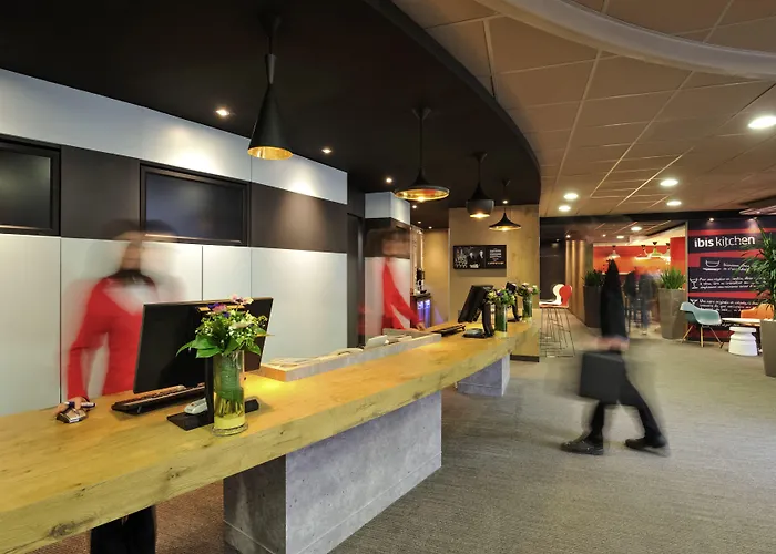 Отель Ibis Centre Gares 3*