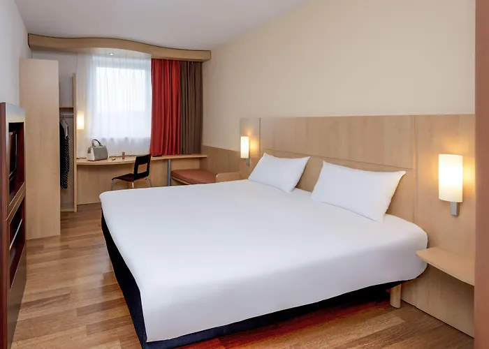 Ibis Centre Gares 3* Лилль