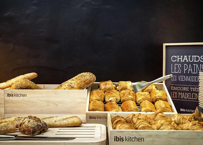 מלון Ibis Centre Gares 3*