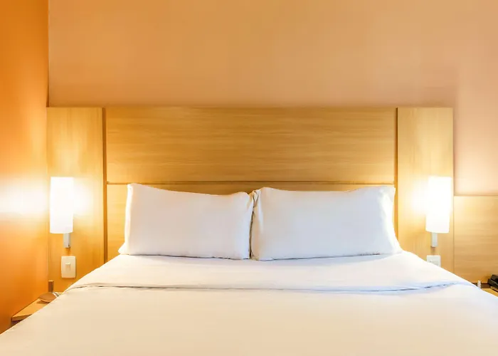 Ibis Centre Gares 3* Лилль