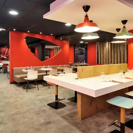 Ibis Centre Gares Hotel Lila