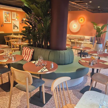 Ibis Centre Gares 3* Lila